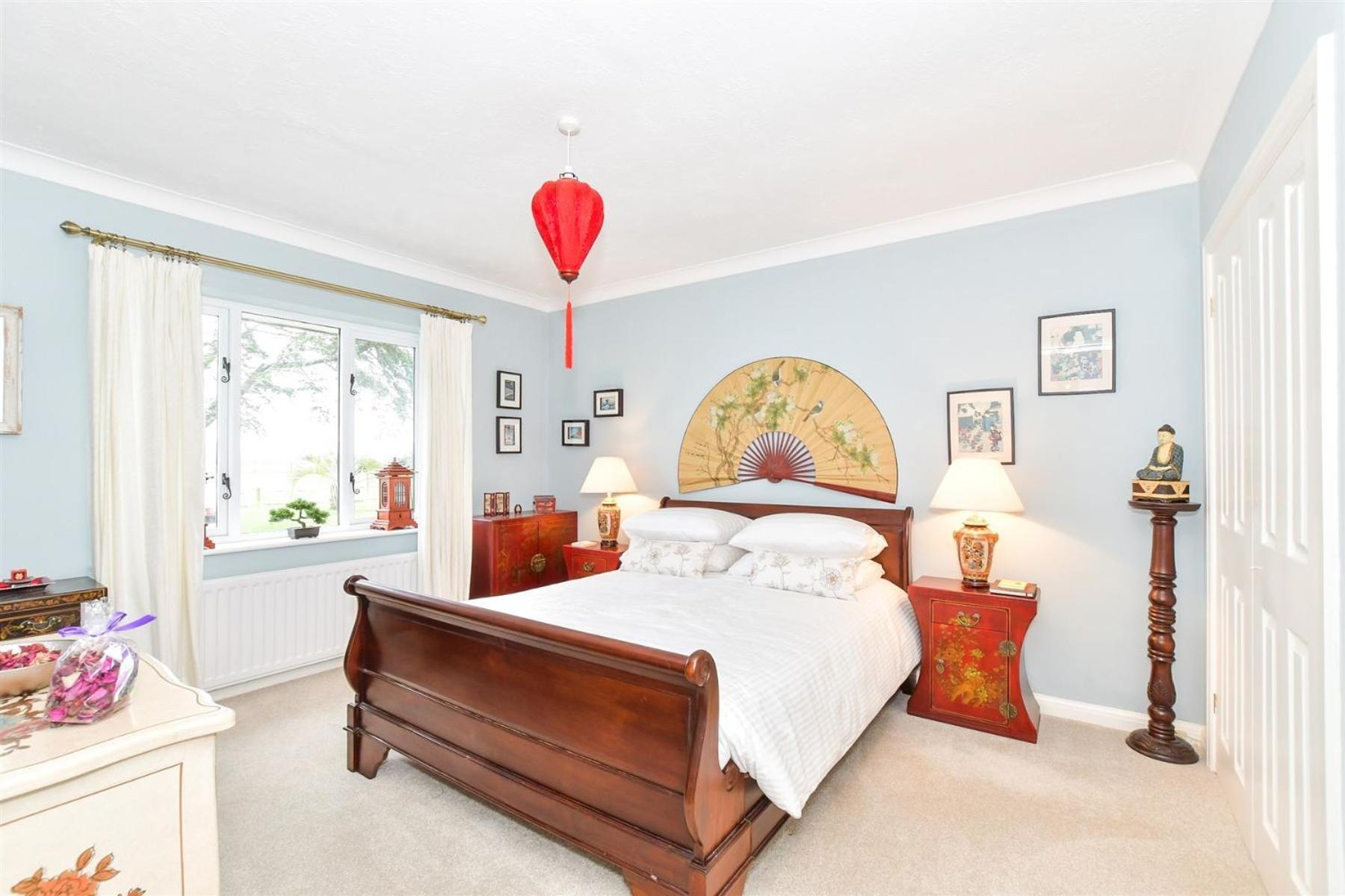 Stay At 'The Elms' In Tranquil Church Norton, Selsey - Ground Floor Bedroom, Own Private Bathroom, Quiet Beach, 2 Acre Garden By The Sea, On Edge Of Wildlife Nature Reserve エクステリア 写真